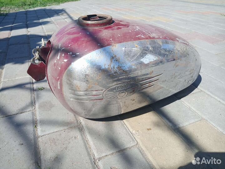 Бензобак Ява старушка