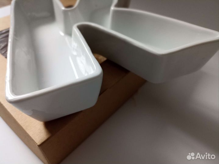 Керамическая тарелка в форме буквы К