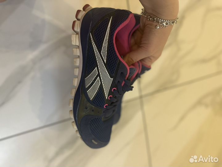 Кроссовки reebok женские 40