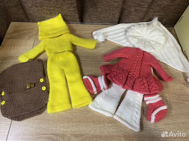 Лот вещей на кукол. Паола Рейна