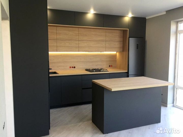 Кухня на заказ. Доставка и сборка