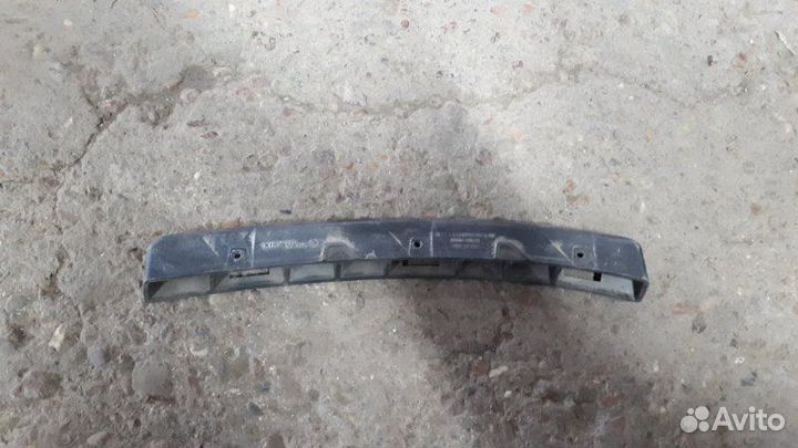 Кронштейн бампера передний правый Kia Rio FB