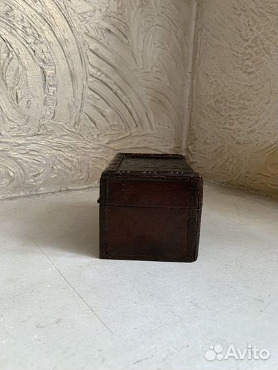 Шкатулка сундук