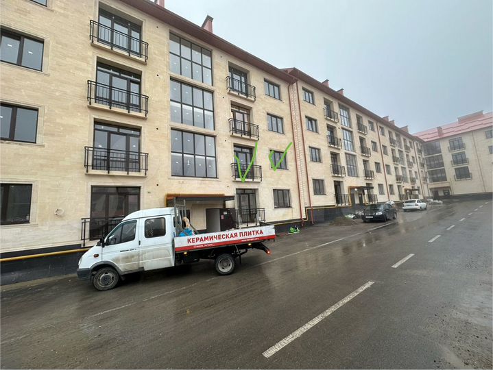 3-к. квартира, 91 м², 2/4 эт.