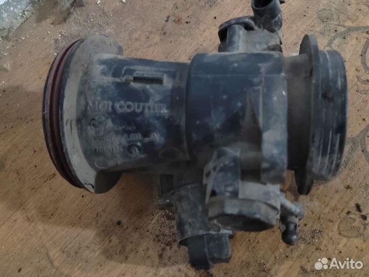 Рено Логан сандеро дросель