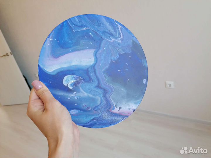Картина круглая жидкий акрил в технике fluid art