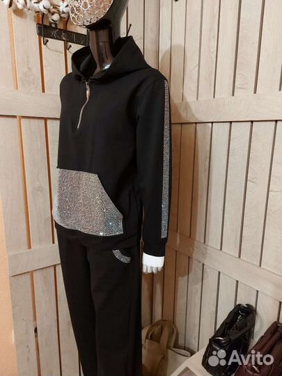 Спортивный костюм
