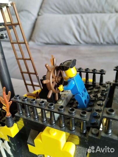 Lego пиратский корабль (не оригинал)