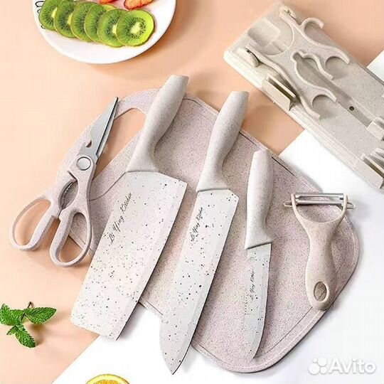 Набор кухонных ножей с подставкой