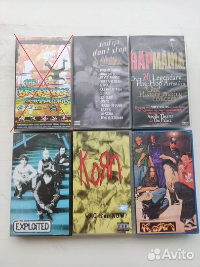 VHS Видеокассеты с музыкой в пластиковых боксах