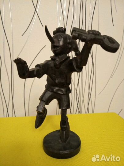 Каслинское литьё буратино