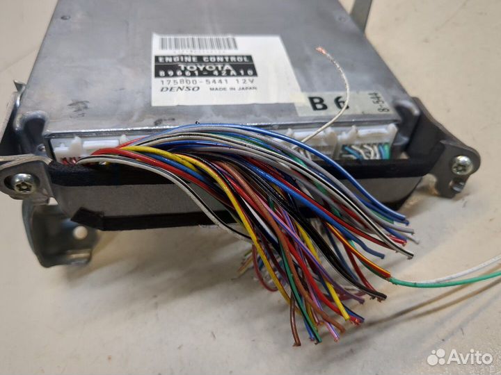 Блок управления двигателем Toyota RAV 4, 2003