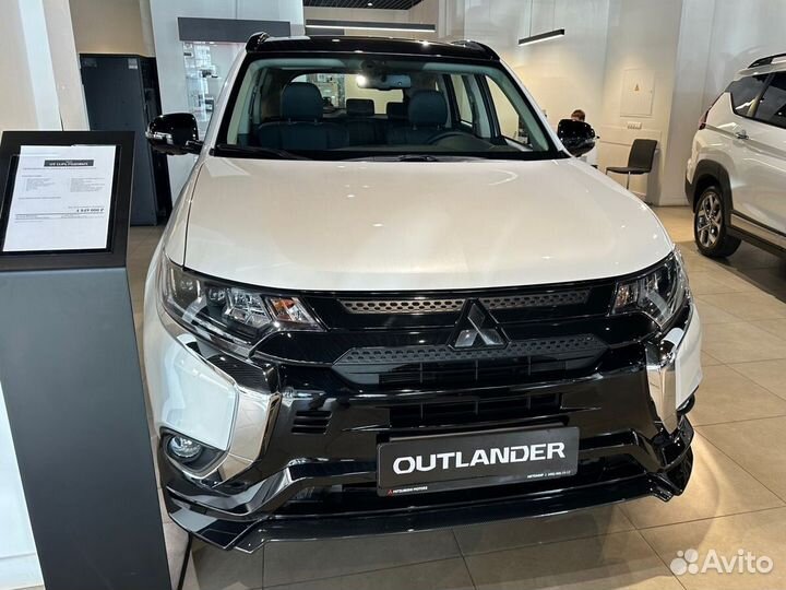 Mitsubishi Outlander 2.0 CVT, 2022