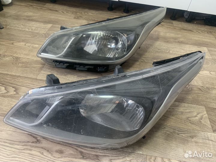 Фары передние левая kia rio 4 Mobis LH