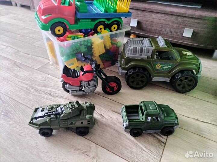 Детские игрушки