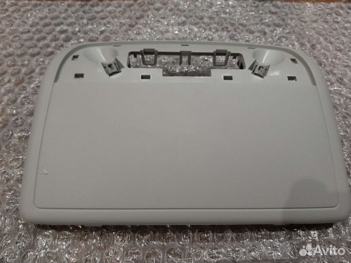 Заглушка под очёчник для фольцваген поло 2021 года