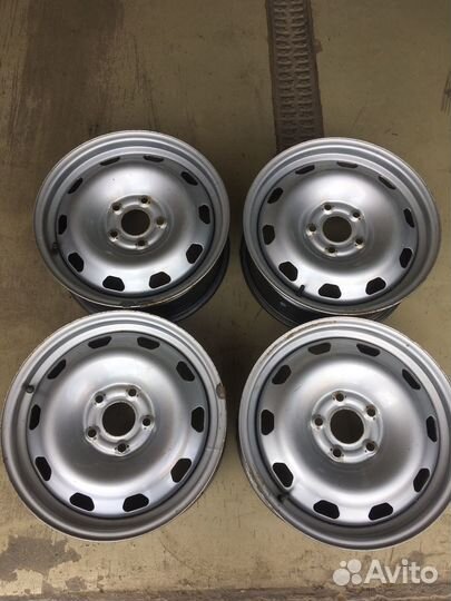 Диски на дастер r 16