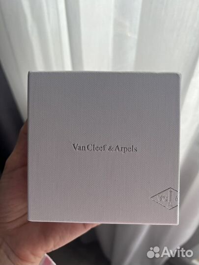 Van cleef подвеска с муссанитами