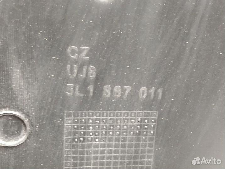 Обшивка двери передней Skoda Yeti