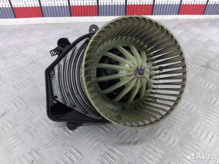 Моторчик печки для Volkswagen Passat 5 GP