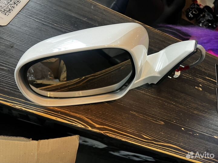 Зеркало на Hilux Surf заднего вида левое