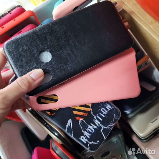 Чехлы на телефоны 60 штук