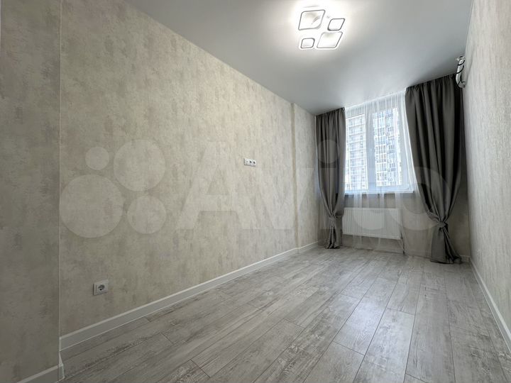 2-к. квартира, 40 м², 10/25 эт.