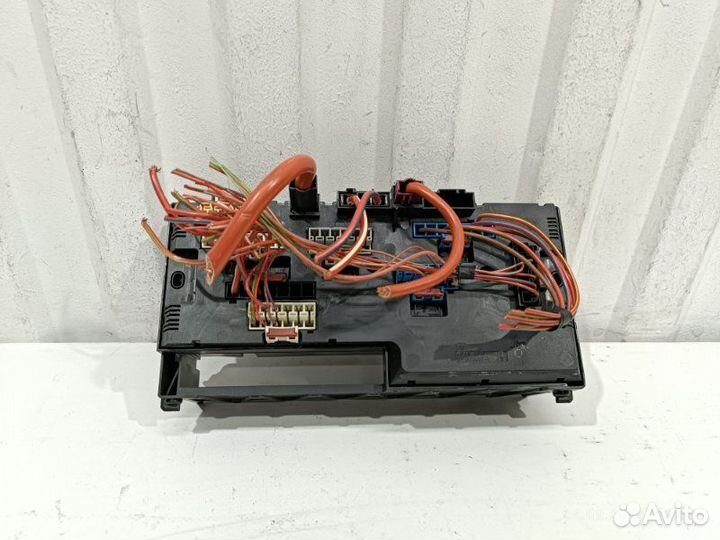 Блок предохранителей салонный Bmw 5-Series F10