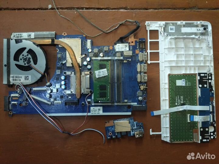 На запчасти от ноутбука HP Laptop Model 15-db 1232