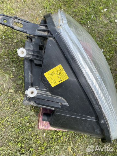 Фара левая priora 2