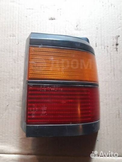 Фонарь задний правый Volkswagen Passat B3
