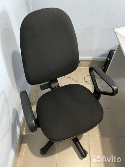 Компьютерное кресло