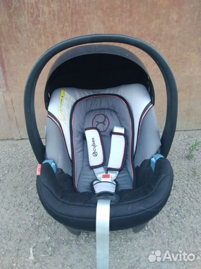Детское кресло Cybex Aton