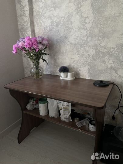 Кухонный стол