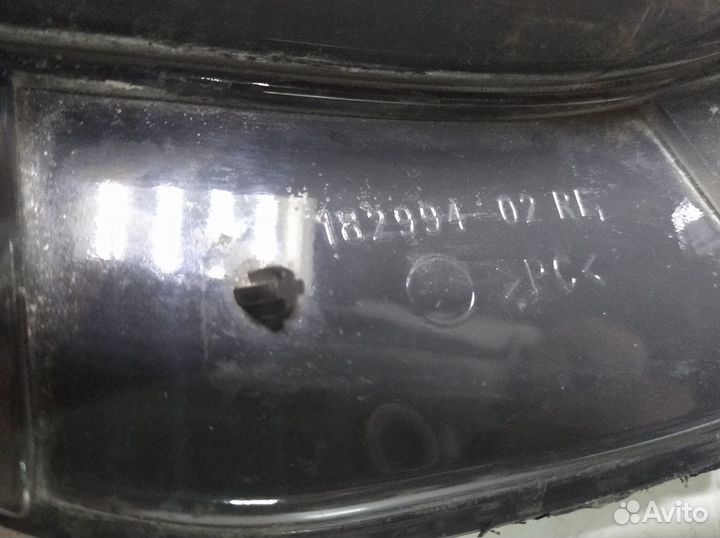 Правое стекло фары Mercedes Benz E klasse w212