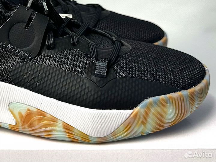 Кроссовки Adidas Harden Stepback 3