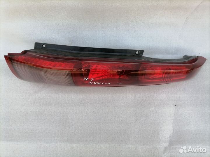 Фонарь задний правый Nissan X-Trail T30