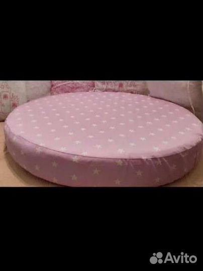 Новые простыни на резинке для матраса 75*75