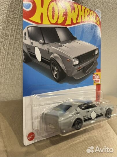 Hot wheels nissan skyline 2000 gt r