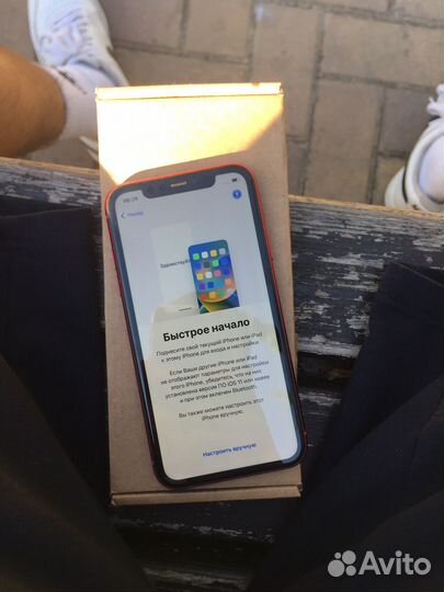 Телефон iPhone 11