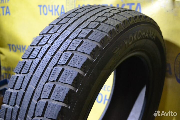 Yokohama Ice Guard IG20 215/65 R16