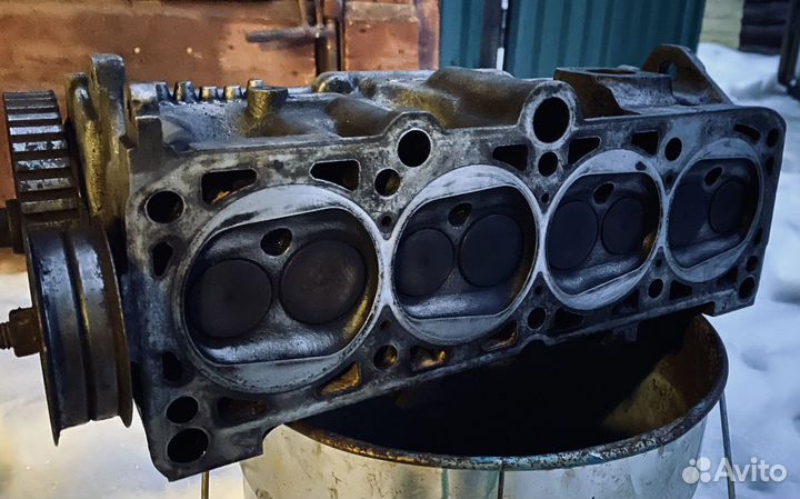 Головка блока цилиндров (гбц) VW Passat B3 1.8