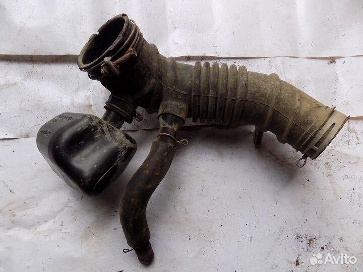 Патрубок воздушного фильтра RAV 4 2006-2013