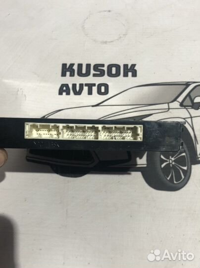 Блок управления безключевым доступом Lexus Rx4