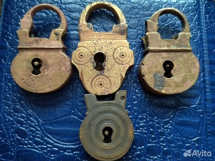 Замок,рыбка,герб томской губернии