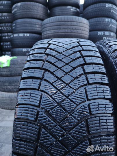 Pirelli Ice Zero FR 225/45 R19 96H