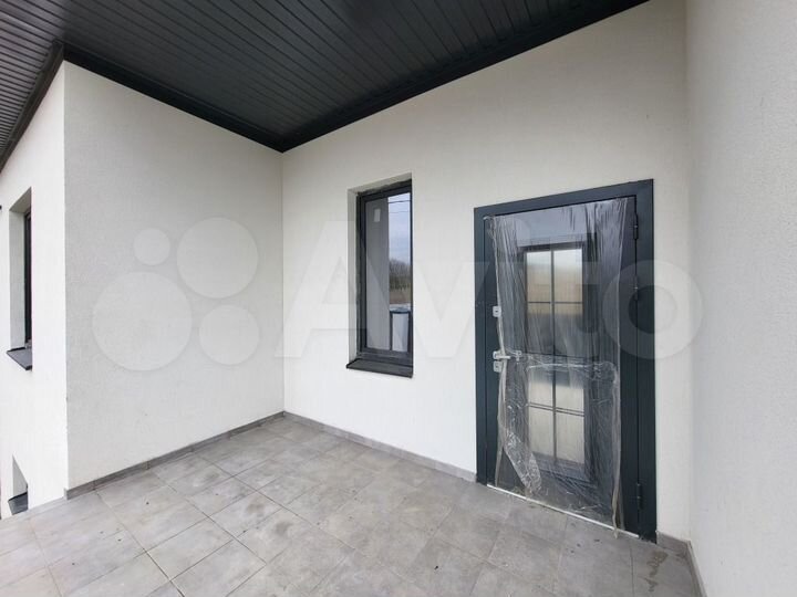 Дом 280 м² на участке 6 сот.