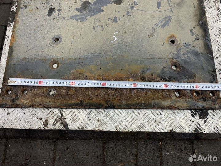 1377195 Плита под седло 880х650х12