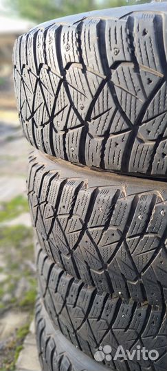 Dunlop ice touch 215-65-16 с дисками