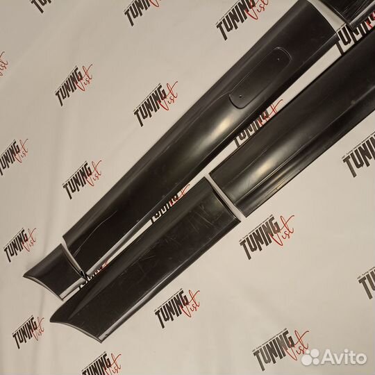 Молдинги на двери Шеви Нива